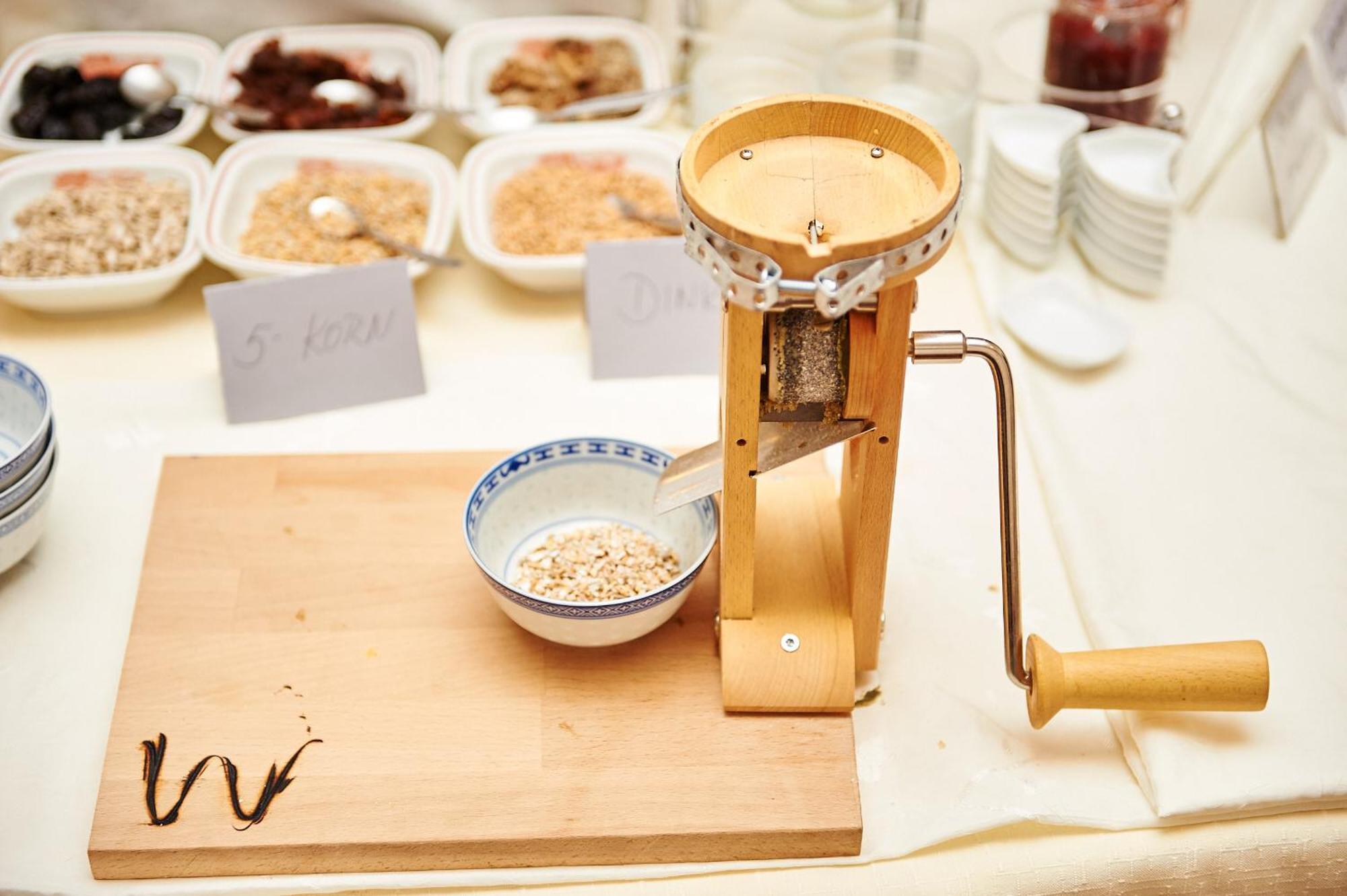 Vegan Hotel Und Restaurants Nicolay 1881 ツェルティンゲン・ラハティグ エクステリア 写真
