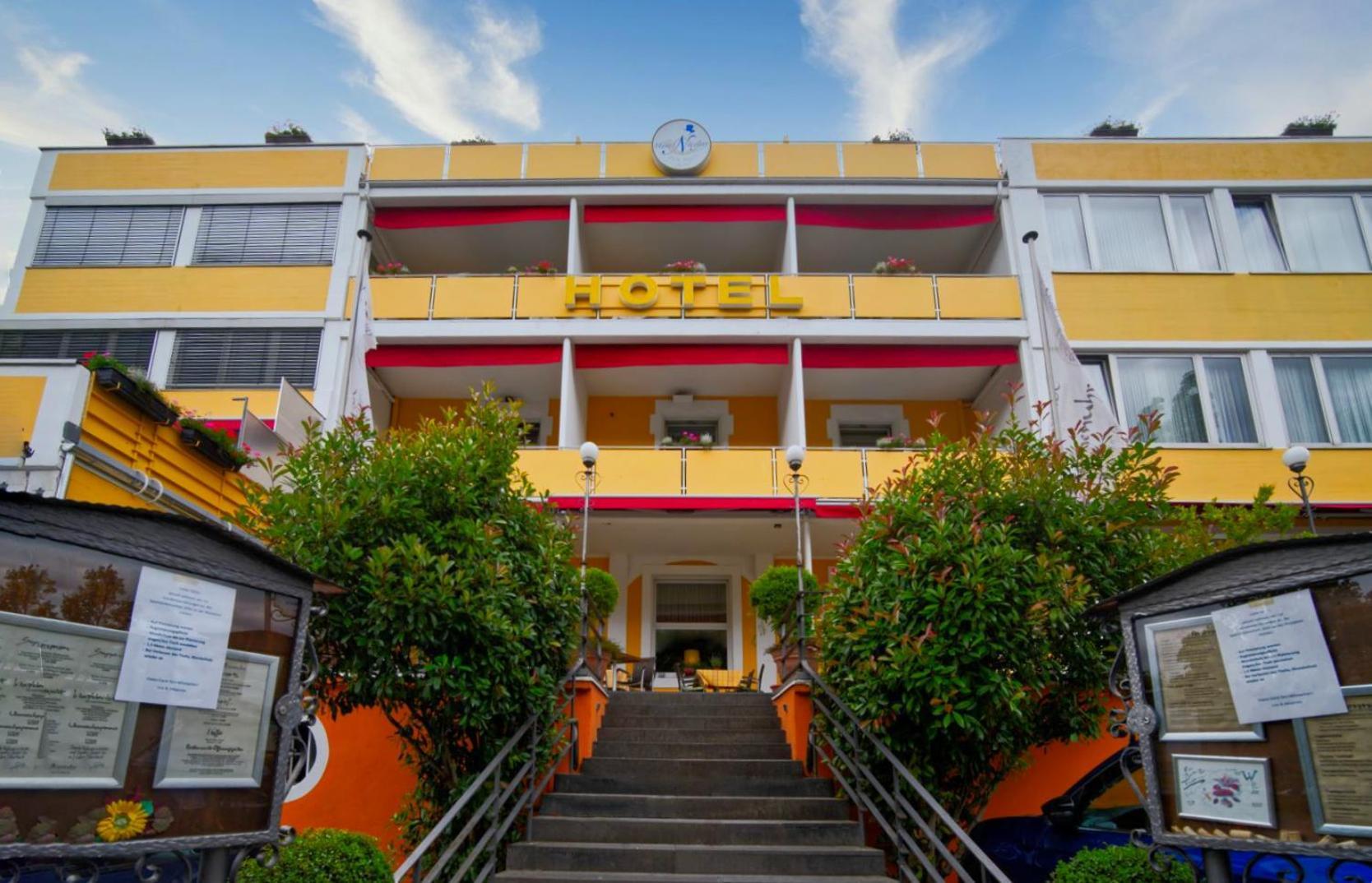 Vegan Hotel Und Restaurants Nicolay 1881 ツェルティンゲン・ラハティグ エクステリア 写真