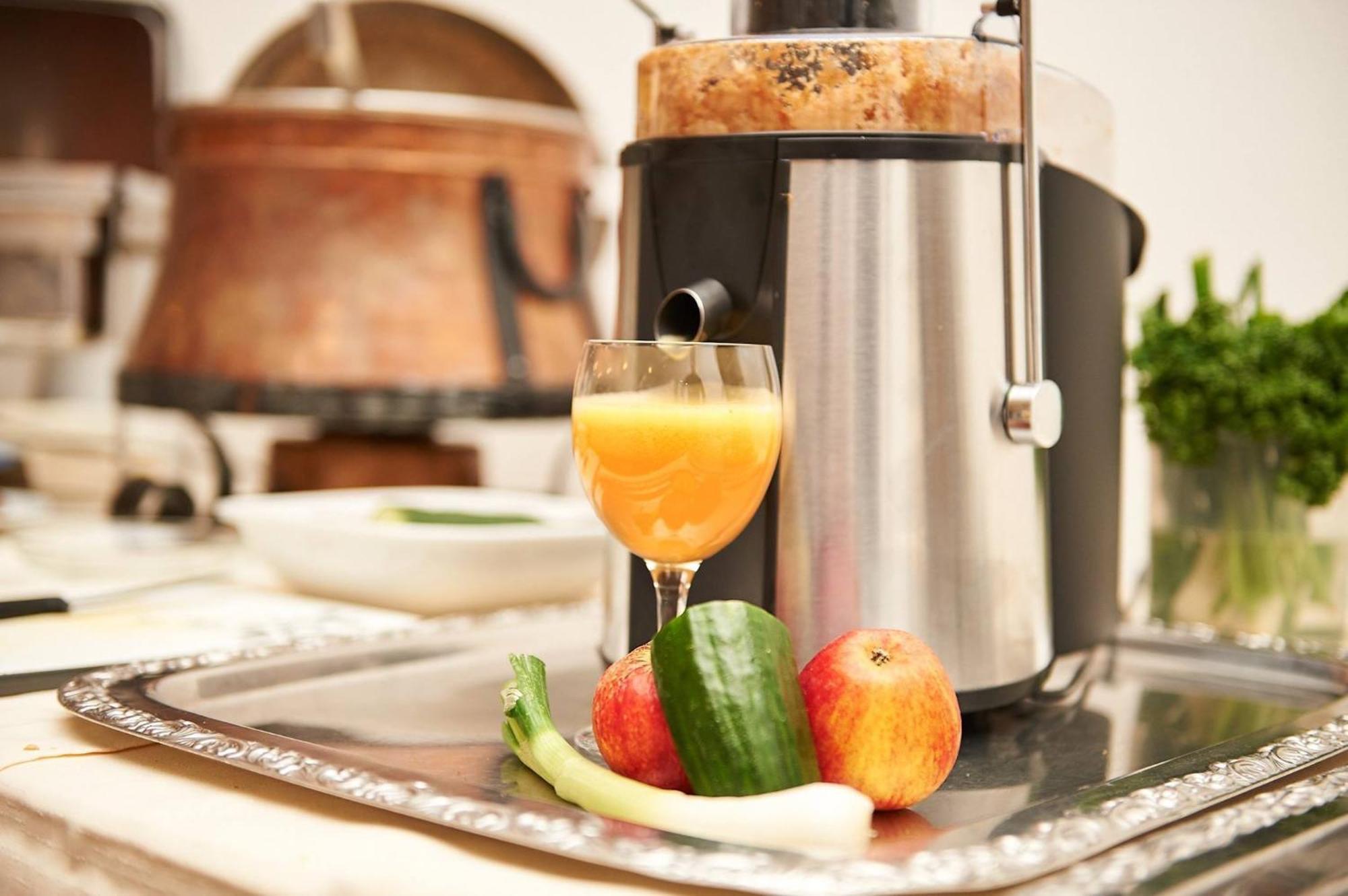 Vegan Hotel Und Restaurants Nicolay 1881 ツェルティンゲン・ラハティグ エクステリア 写真